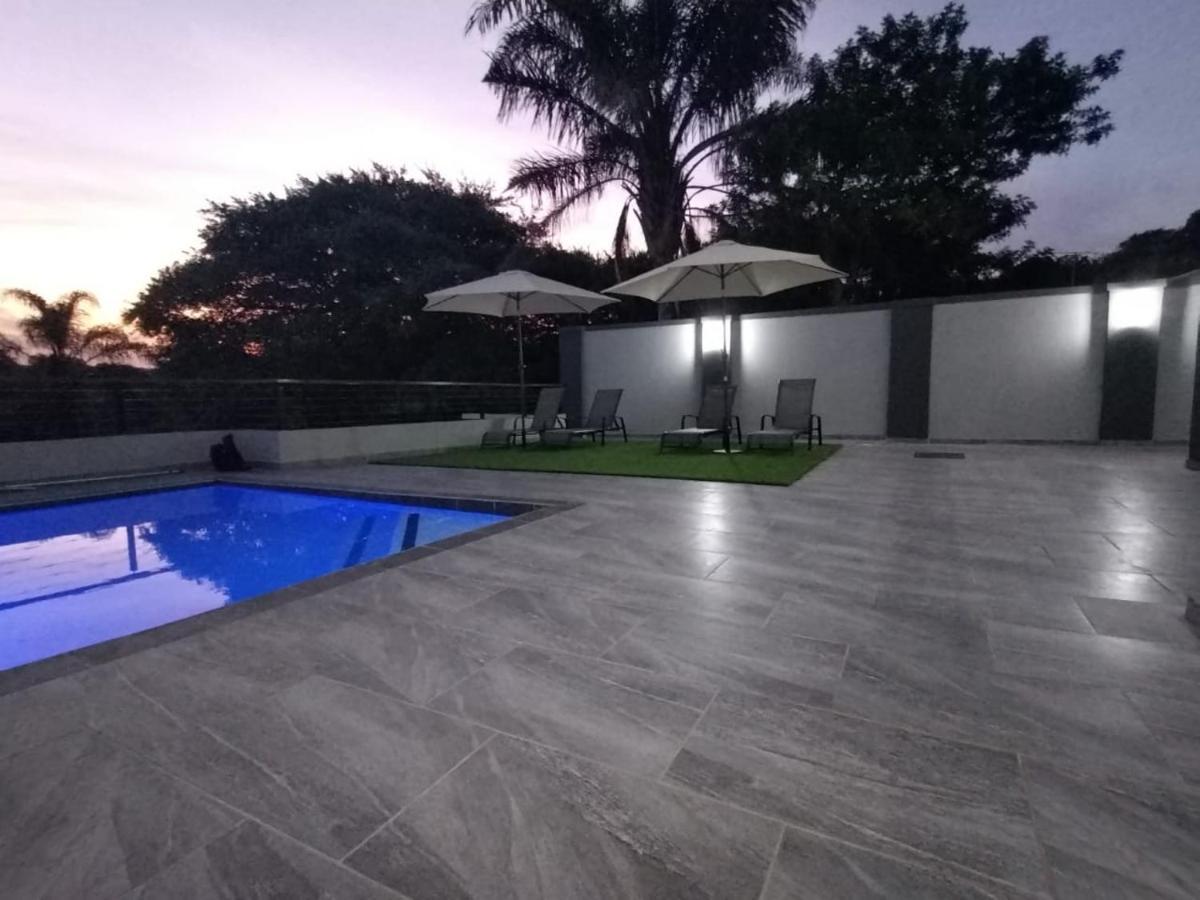 Casa De Luxe Hotel Ballito Eksteriør billede
